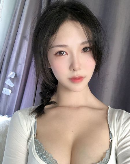迷人的保姆草民_BD韩语超清免费观看